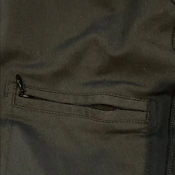 Duluth Trading Co Black Leggings Smooth Fabric - Picture 5 of 5